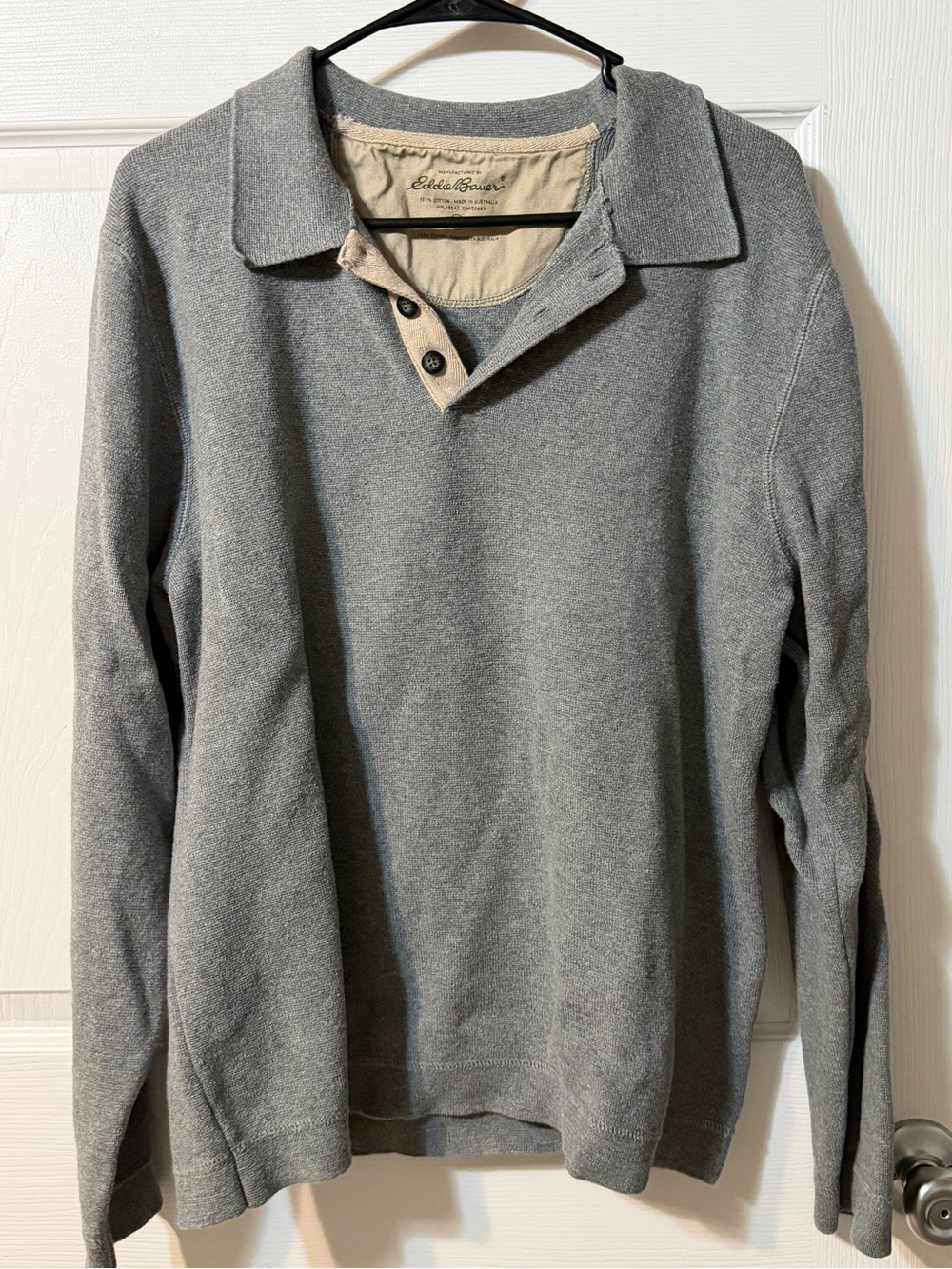 Eddie Bauer Men's Heather Gray V‑Neck Collared Pullover